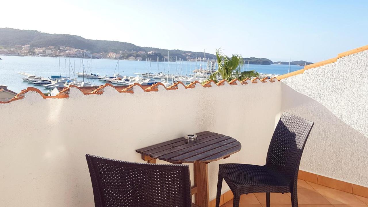 Guest House Galeb2 Supetarska Draga Exterior foto